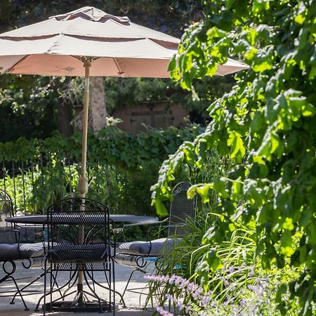 The Villa Bed And Breakfast Westerly Eksteriør bilde