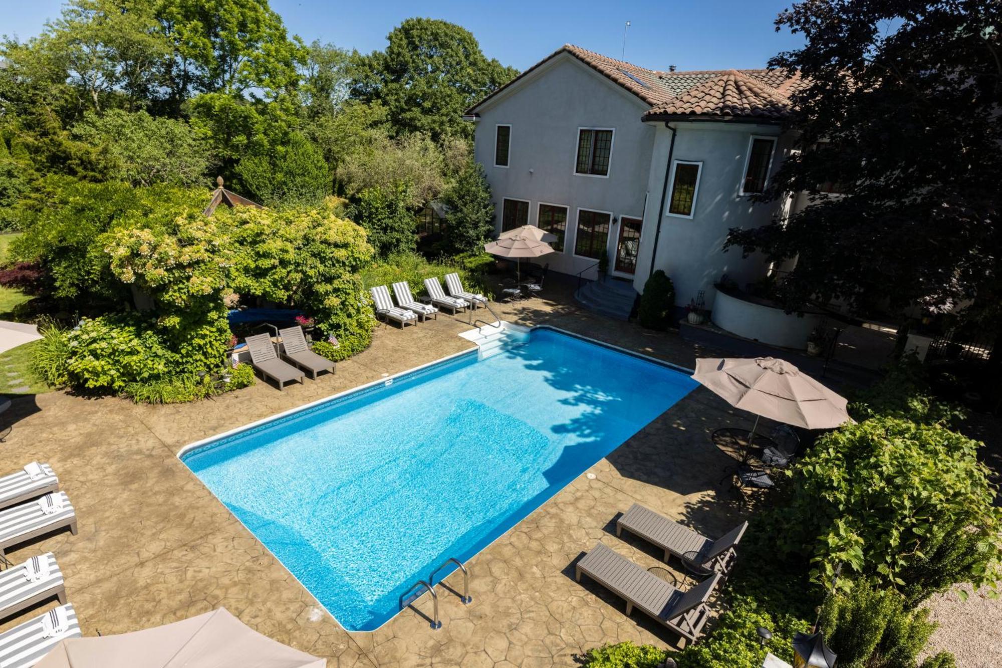 The Villa Bed And Breakfast Westerly Eksteriør bilde