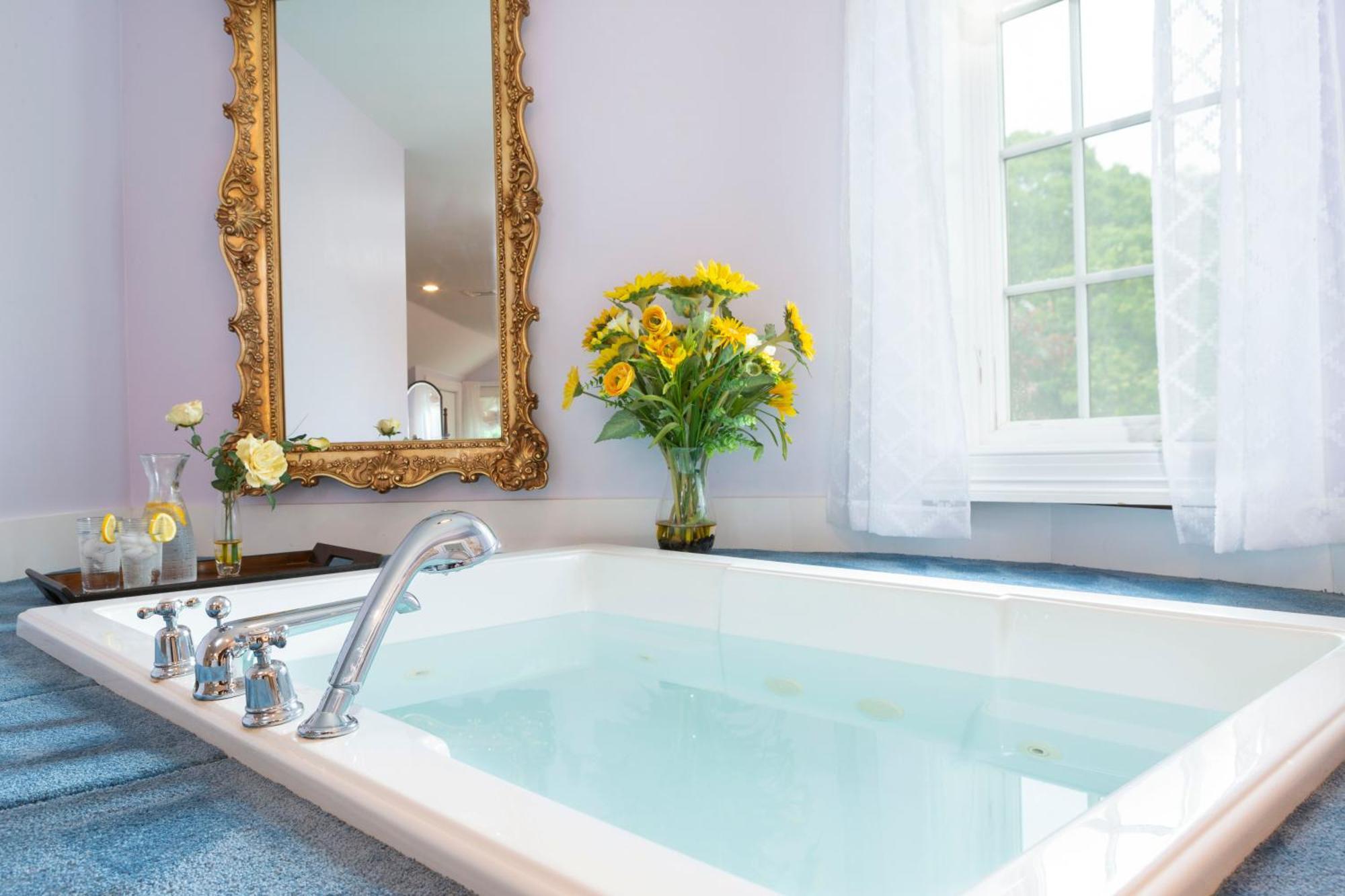 The Villa Bed And Breakfast Westerly Eksteriør bilde