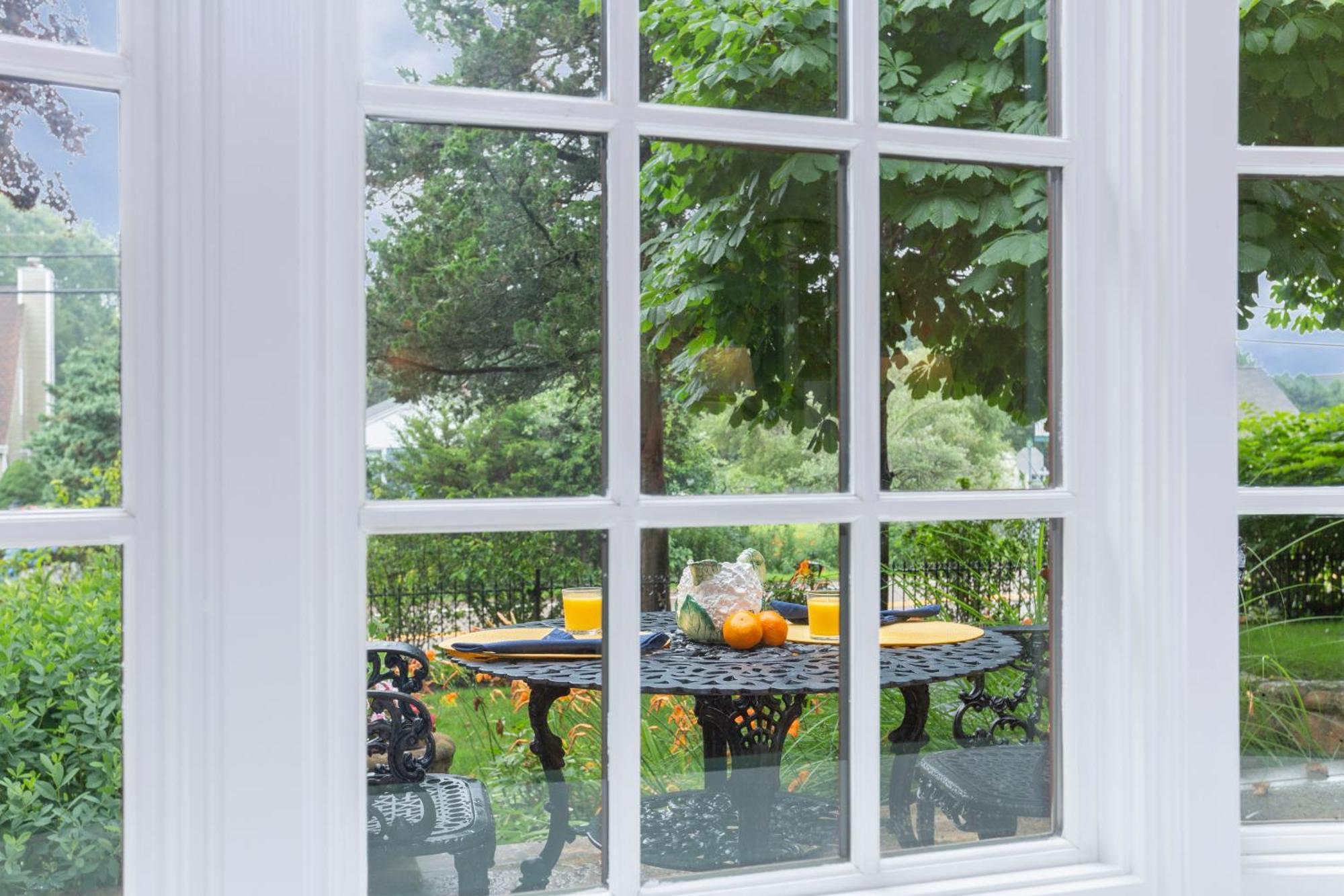 The Villa Bed And Breakfast Westerly Eksteriør bilde
