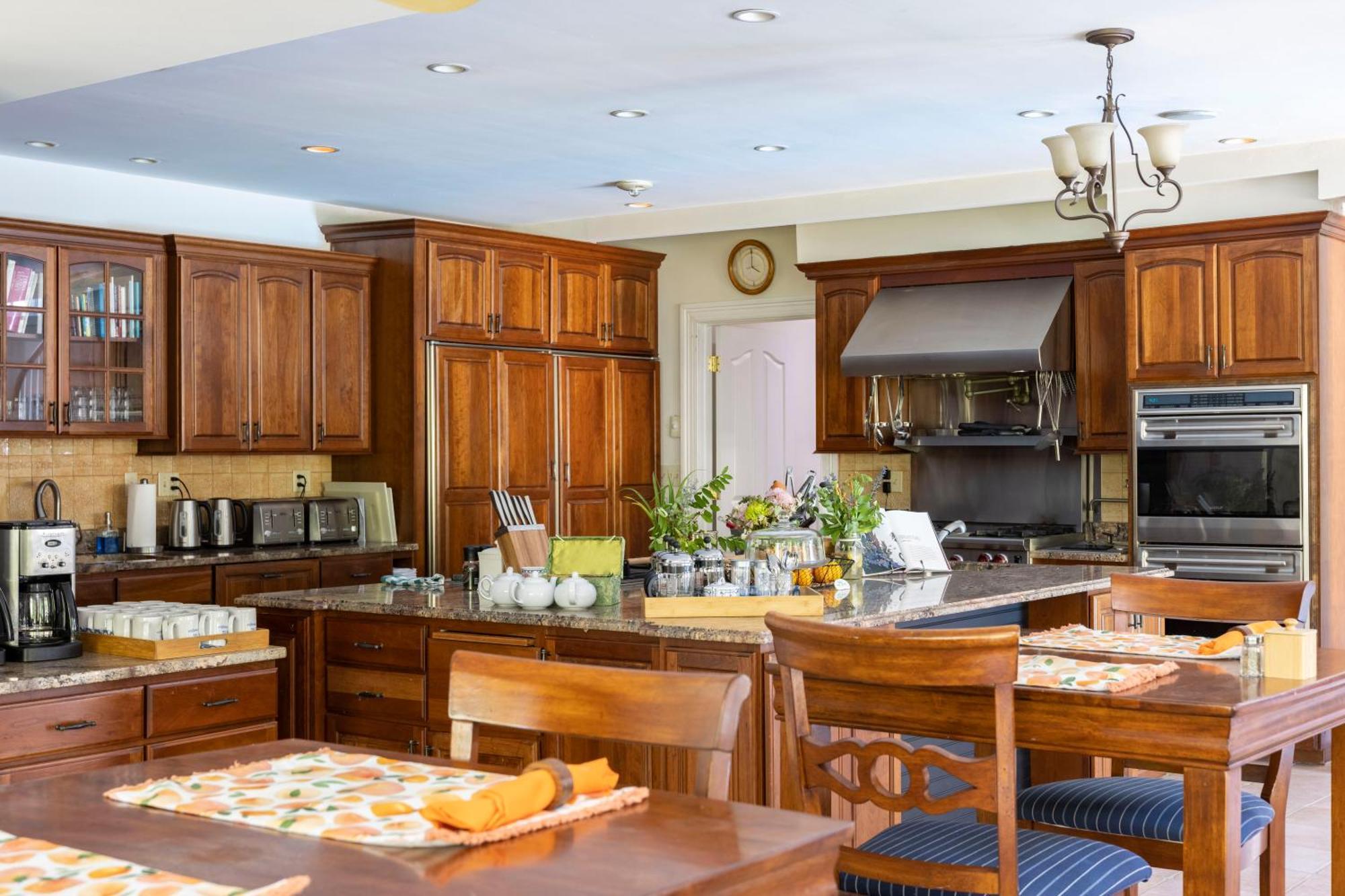 The Villa Bed And Breakfast Westerly Eksteriør bilde
