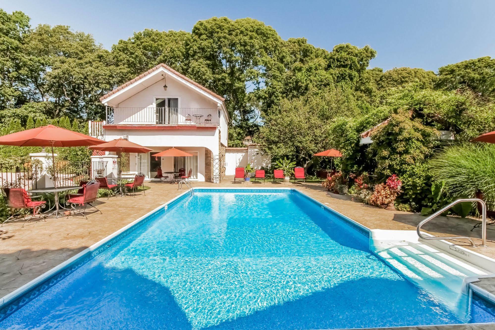 The Villa Bed And Breakfast Westerly Eksteriør bilde